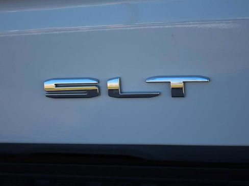 Used 2025 GMC Sierra 1500 SLT w/ SLT Premium Package AWD/4WD image 20