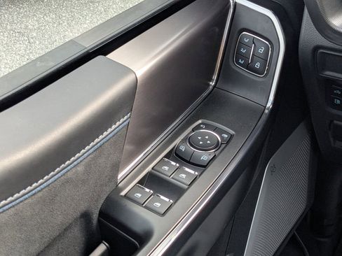 Used 2025 Ford F150 Platinum w/ Equipment Group 702A High image 19