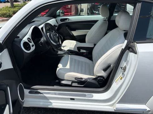 Used 2015 Volkswagen Beetle 1.8T FWD image 27