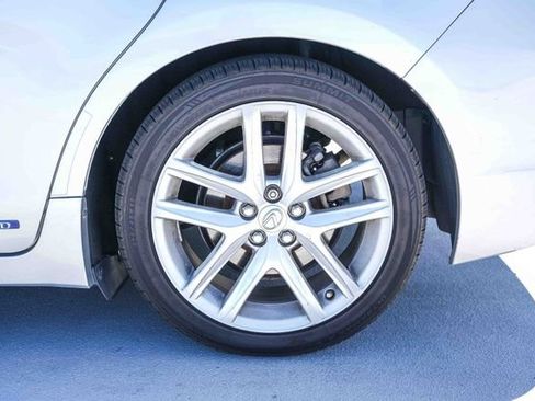 Used 2014 Lexus CT 200h FWD image 13