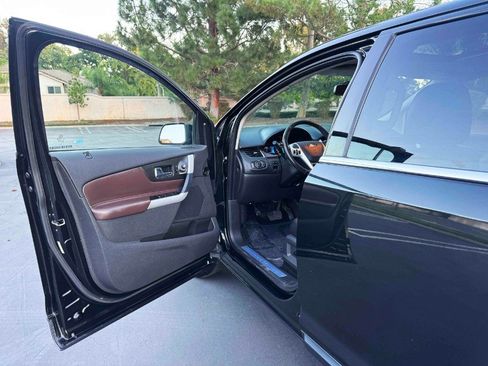 Used 2013 Ford Edge Limited image 16