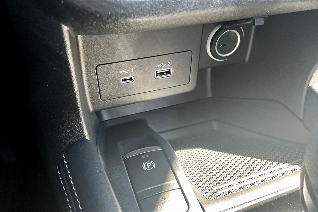 Certified 2024 Nissan Kicks SV FWD image 16