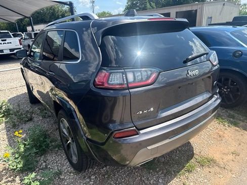 Used 2019 Jeep Cherokee Overland AWD/4WD image 5