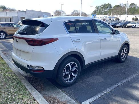 Used 2021 Kia Sportage LX image 7