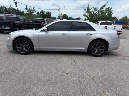 Used 2021 Chrysler 300 S RWD image 3