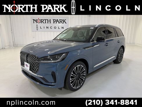 New 2026 Lincoln Aviator Black Label AWD/4WD image 1