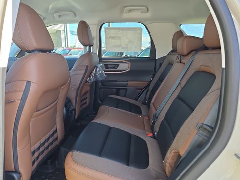 New 2025 Ford Bronco Sport Outer Banks AWD/4WD image 12