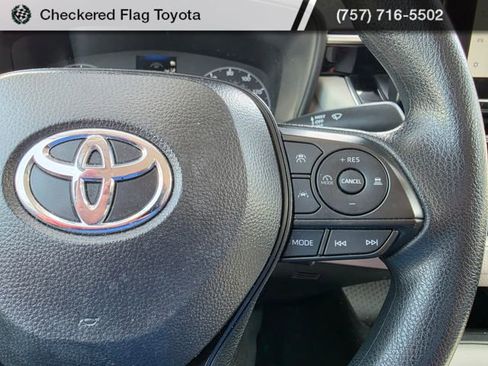 Used 2024 Toyota Corolla LE FWD image 15
