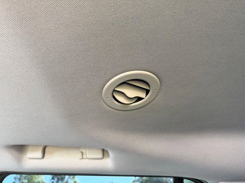 Used 2016 Chevrolet Tahoe LTZ image 39