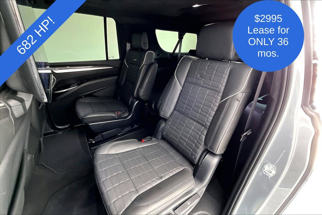 Used 2025 Cadillac Escalade ESV V AWD/4WD image 34
