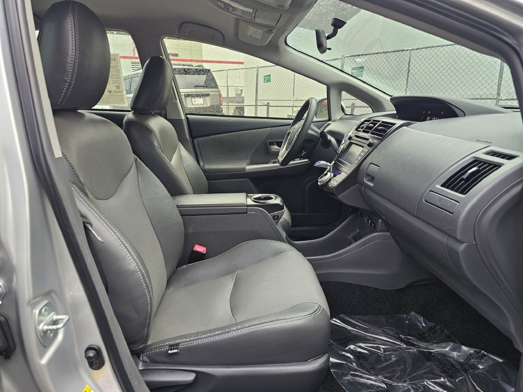 Used 2012 Toyota Prius V Three FWD image 10
