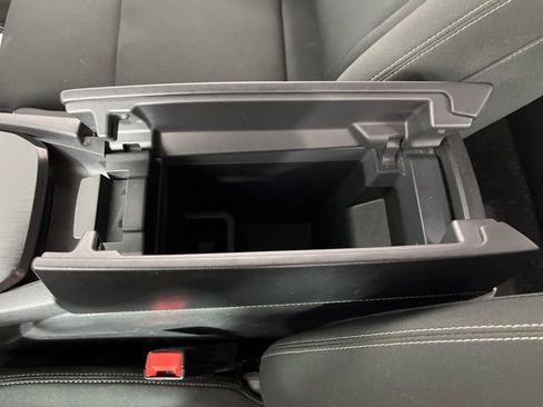 Used 2023 Nissan Rogue S FWD image 29
