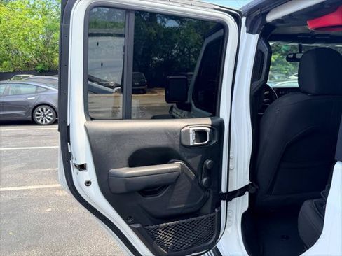 Used 2022 Jeep Gladiator Sport w/ Trailer Tow Package AWD/4WD image 14