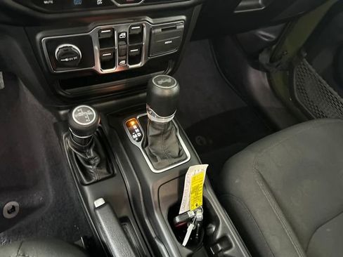 Used 2023 Jeep Wrangler Unlimited w/ Cold Weather Group image 20