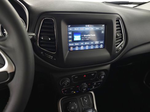 Used 2021 Jeep Compass Latitude w/ Sun and Sound Group AWD/4WD image 21