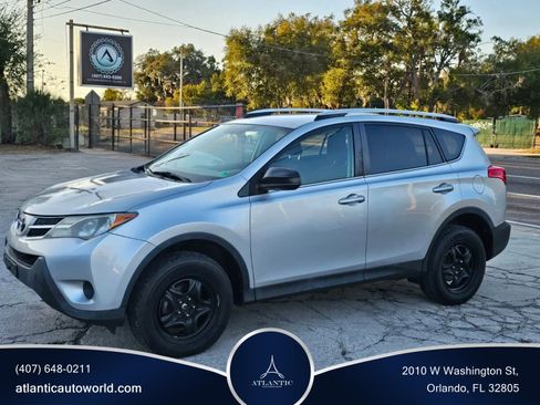 Used 2014 Toyota RAV4 LE image 1