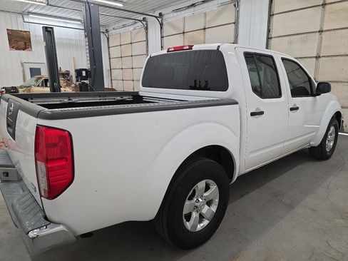 Used 2011 Nissan Frontier SV w/ SV Premium Utility Pkg image 14