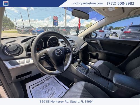 Used 2013 MAZDA MAZDA3 i Sport FWD image 17