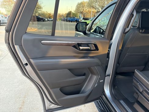 New 2026 Chevrolet Tahoe Premier AWD/4WD image 13