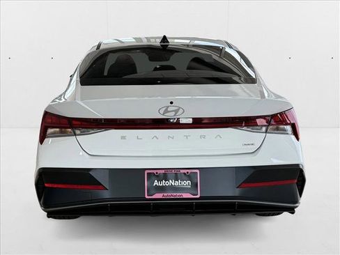 New 2025 Hyundai Elantra Limited image 6