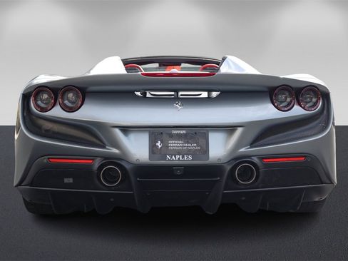 Certified 2022 Ferrari F8 Tributo image 4
