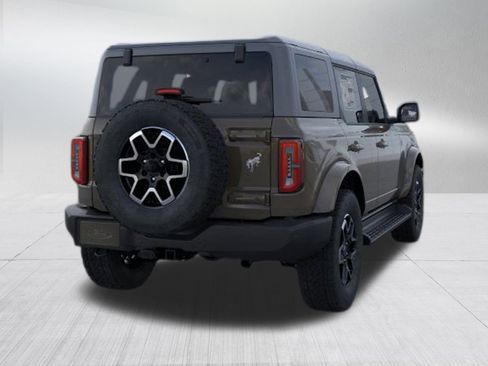 New 2025 Ford Bronco Outer Banks image 8