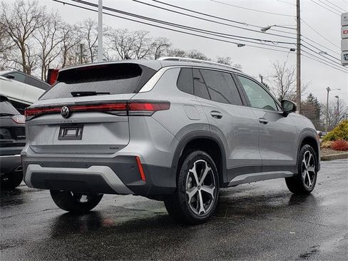 New 2026 Volkswagen Tiguan SE image 3