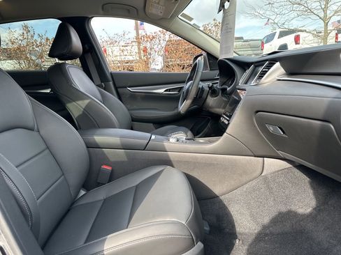 Certified 2025 INFINITI QX50 Pure image 24