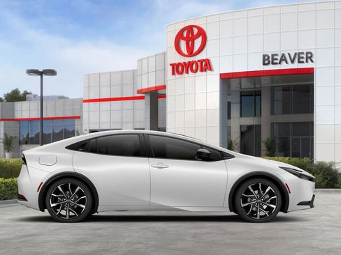 New 2026 Toyota Prius Plug-In Hybrid FWD image 34
