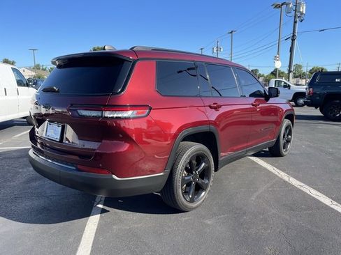 Used 2023 Jeep Grand Cherokee L Altitude image 8