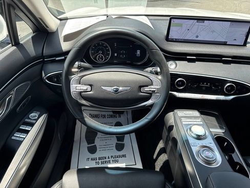 Used 2022 Genesis GV70 2.5T w/ Select Package AWD/4WD image 26