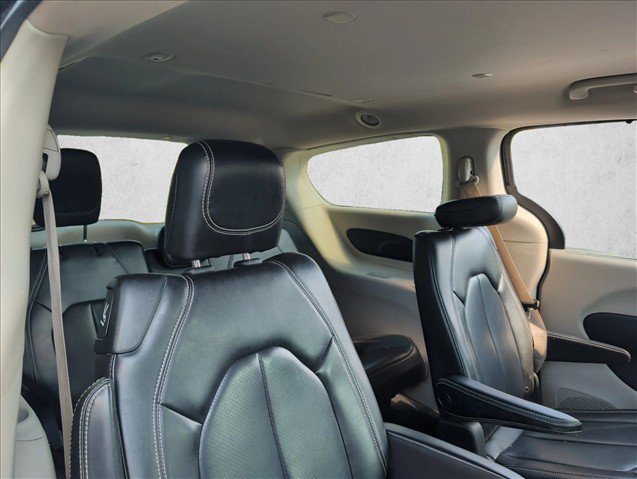 Used 2021 Chrysler Voyager Lxi FWD image 21