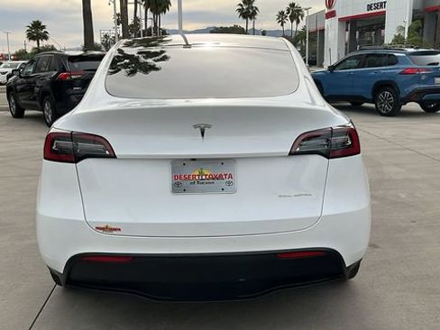 Used 2023 Tesla Model Y Long Range image 19