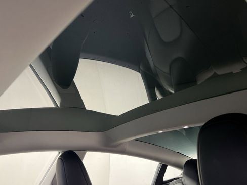 Used 2023 Tesla Model 3 Standard Range image 24