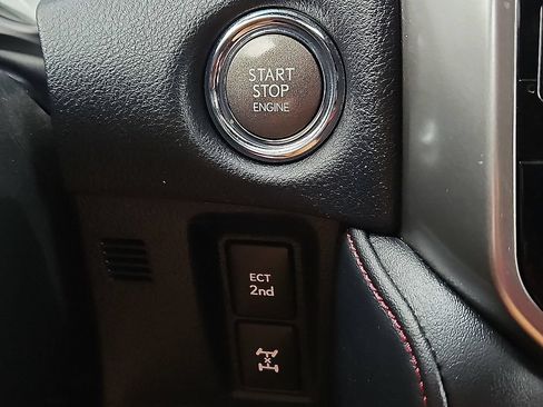 Used 2022 Lexus GX 460 Luxury w/ Sport Design Package AWD/4WD image 25