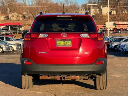Used 2013 Toyota RAV4 XLE AWD/4WD image 4