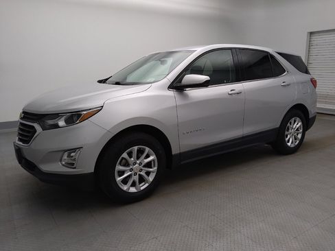 Used 2019 Chevrolet Equinox LT AWD/4WD image 2