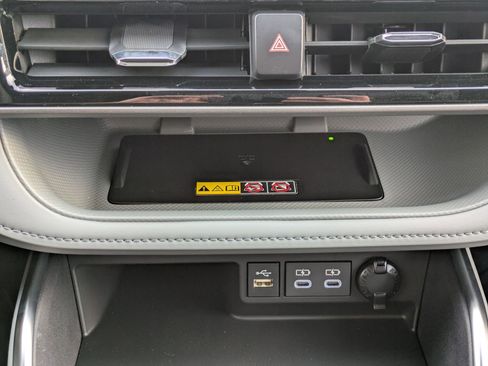 New 2026 Toyota Highlander Limited image 15