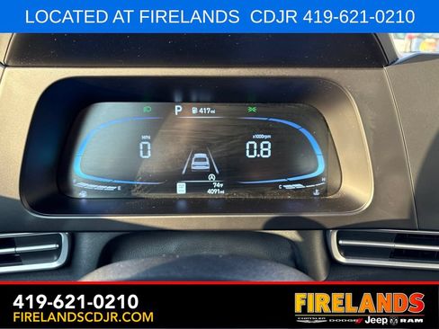 Used 2026 Hyundai Elantra SE FWD image 16