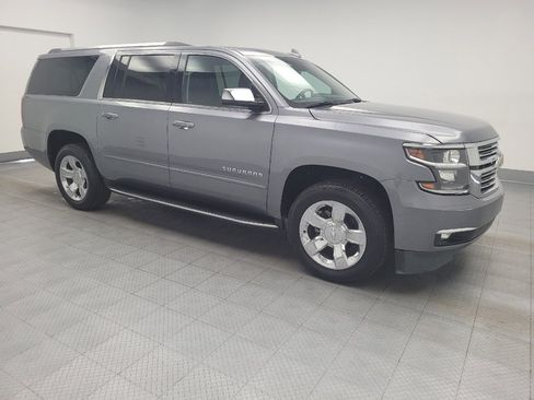 Used 2018 Chevrolet Suburban Premier image 11