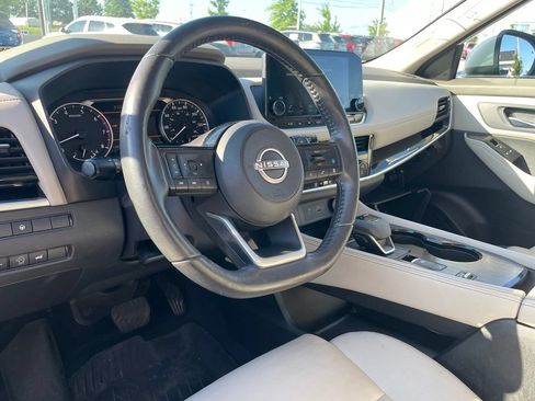 Used 2023 Nissan Rogue SL w/ SL Premium Package FWD image 7