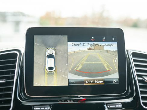 Used 2019 Mercedes-Benz GLE 43 AMG 4MATIC w/ Premium 3 Package image 32