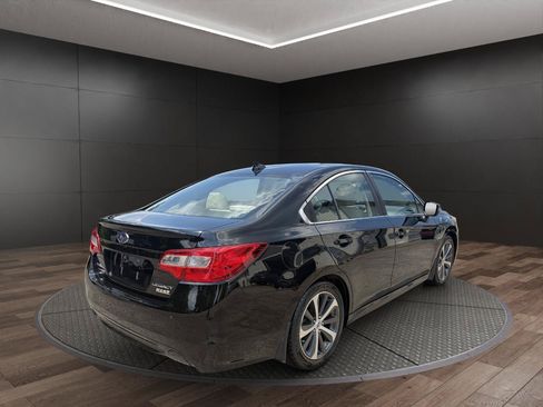 Used 2017 Subaru Legacy 2.5i Limited AWD/4WD image 8