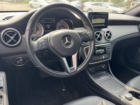 Used 2014 Mercedes-Benz CLA 250 image 8