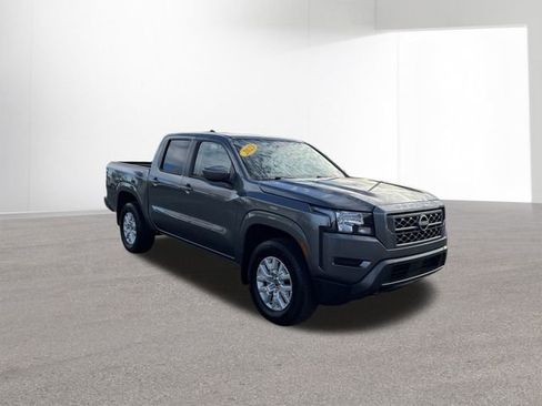 Certified 2023 Nissan Frontier SV w/ Tow Package image 3