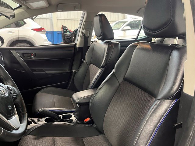 Used 2019 Toyota Corolla SE FWD image 24