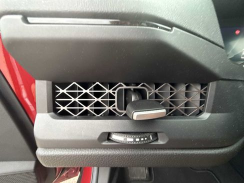 Used 2025 Honda Accord SE image 18