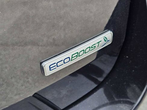 Used 2020 Ford Explorer XLT w/ Equipment Group 202A RWD image 12