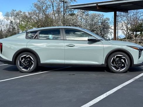 New 2026 Kia K4 EX image 3