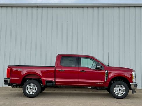 New 2026 Ford F250 XLT w/ FX4 Off-Road Package AWD/4WD image 7